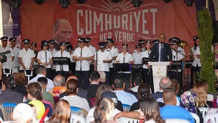 Cumhuriyet coşkusu Kemalpaşa