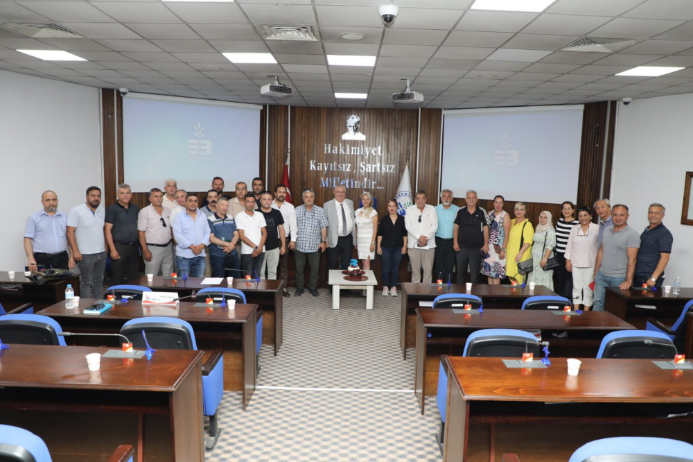Edremit Belediyesi’nde aylık muhtarlar toplantısı yapıldı