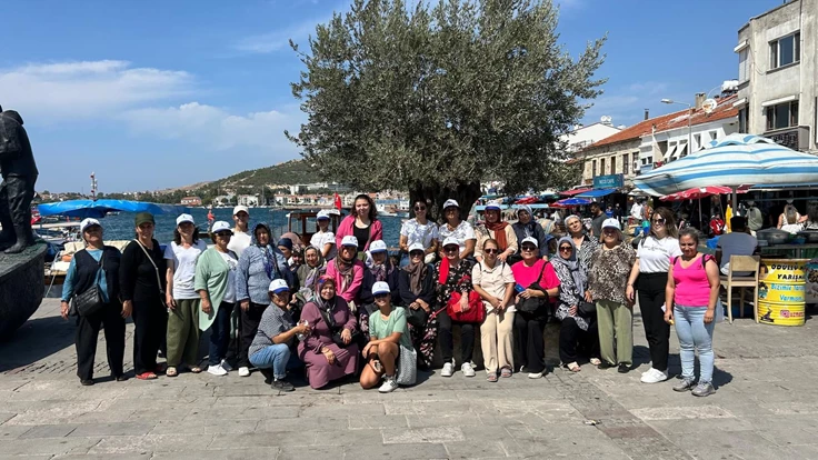 Büyükşehir’in gezileriyle İzmir’de güzel bir gün