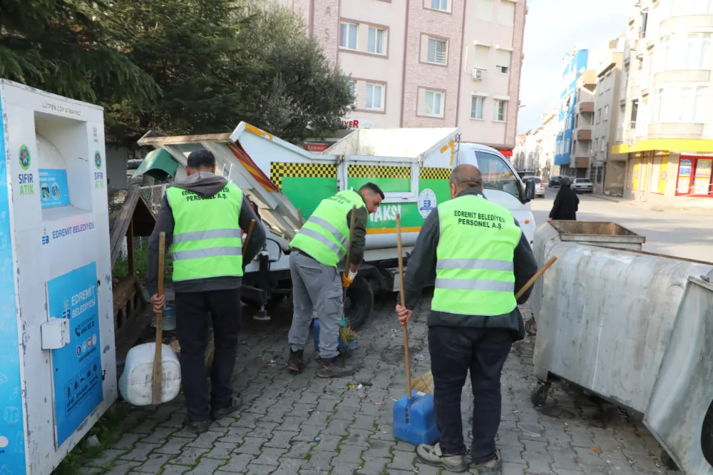 Edremit Belediyesi temizlik çalışmalarını aralıksız sürdürüyor