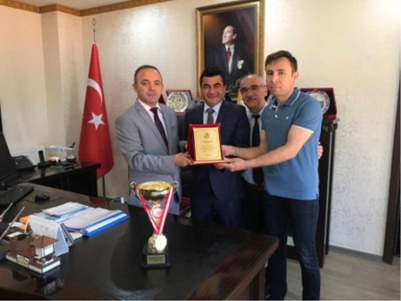 KURUMLAR ARASI VOLEYBOL İL ŞAMPİYONU BURHANİYE’DEN