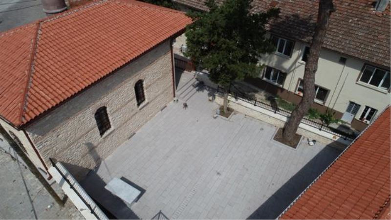  120 yıllık cami küllerinden doğdu